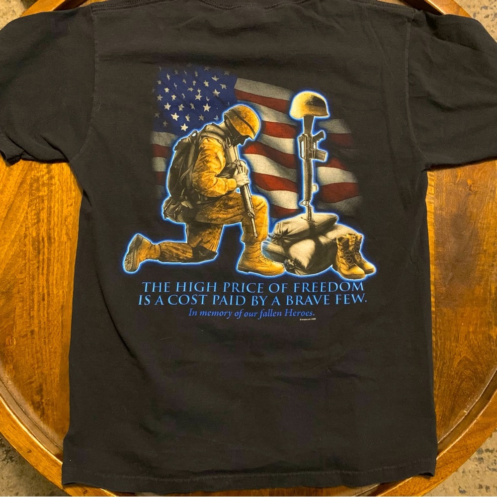 Fallen hero’s Remembrance Tee